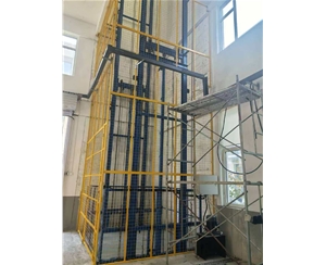 贵阳导轨链条式升降货梯